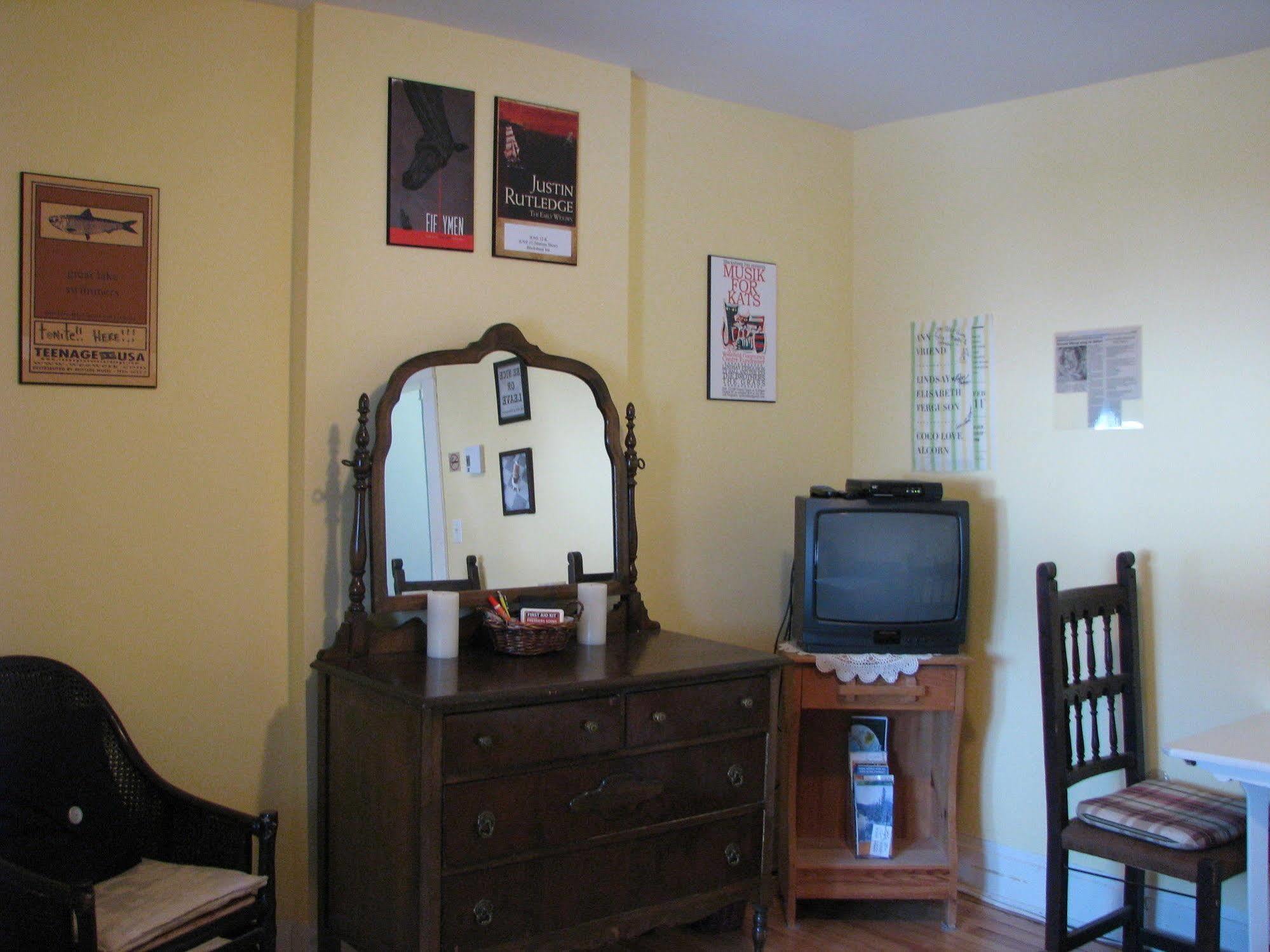 Auberge De Mon Petit Chum B&B เวคฟีลด์ ภายนอก รูปภาพ